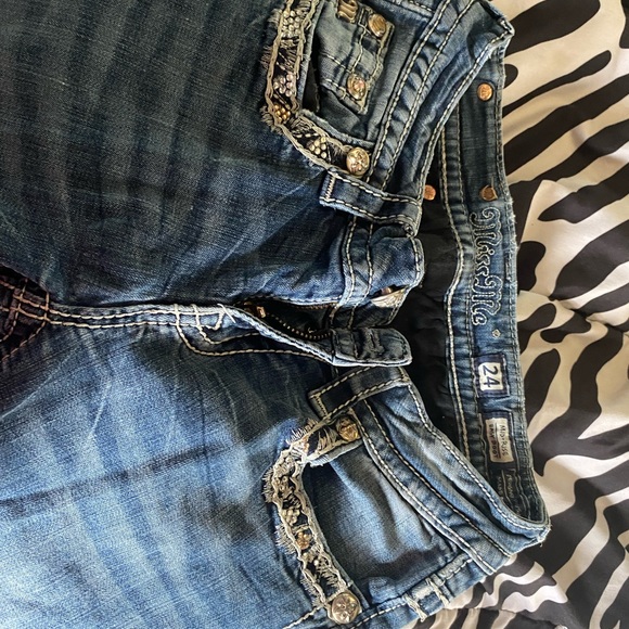 Too short - Picture 2 of 4